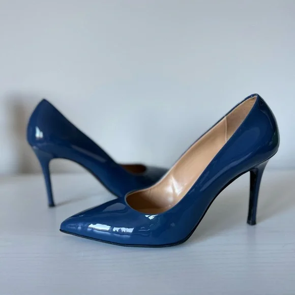 Fabiani Patent Leather Navy Pumps EU 37 US 6.5, 3,5in Like New - Picture 2 of 6